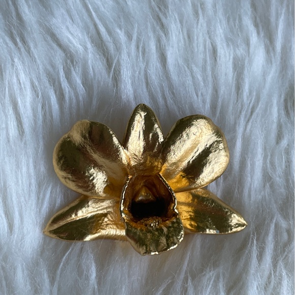 RISIS 24k Gold Dipped Real Orchid Singaporean Brooch or Pendant - Picture 2 of 8